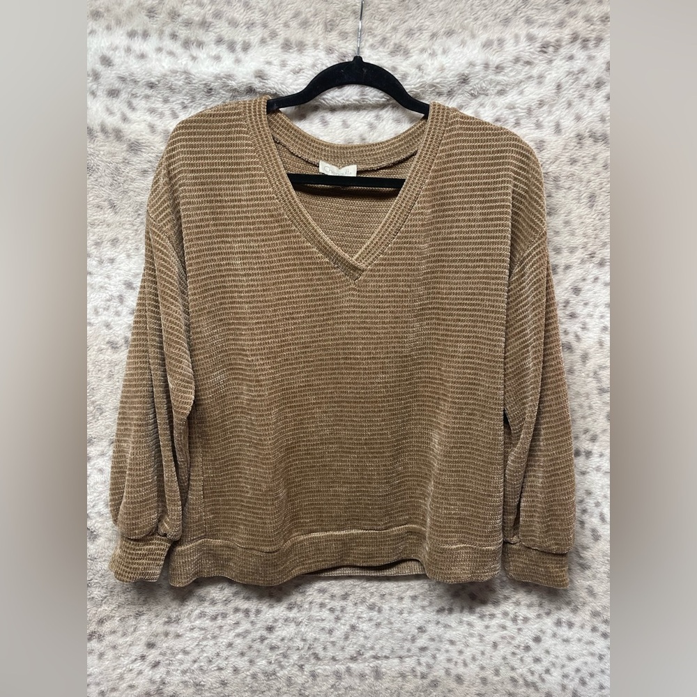 CHENAULT TEXTURED V NECK SWEATER